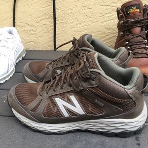 New Balance Trail hiking shoes. Model 1450v1